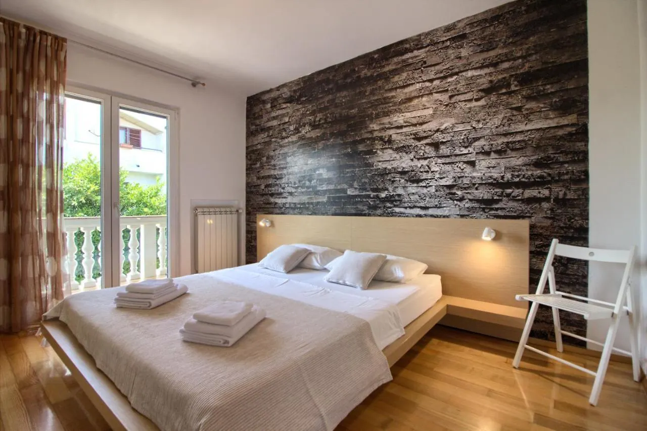 Beautiful Villa Magnifica With Private Pool In Pula